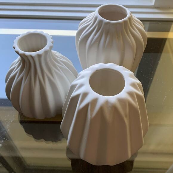 Set of 3 CERAMIC VASES White Textured Ceramic Bud/Stem/Shelf Vases NEW - Picture 11 of 11